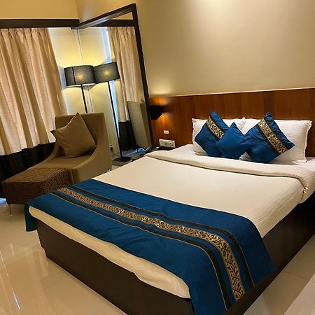 Hotel Landmark รัตนากีรี ภายนอก รูปภาพ