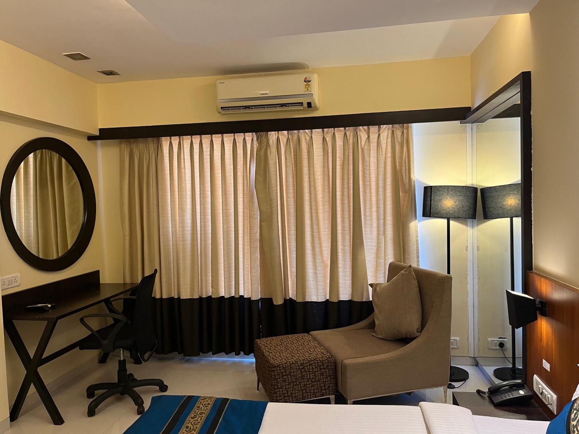 Hotel Landmark รัตนากีรี ภายนอก รูปภาพ