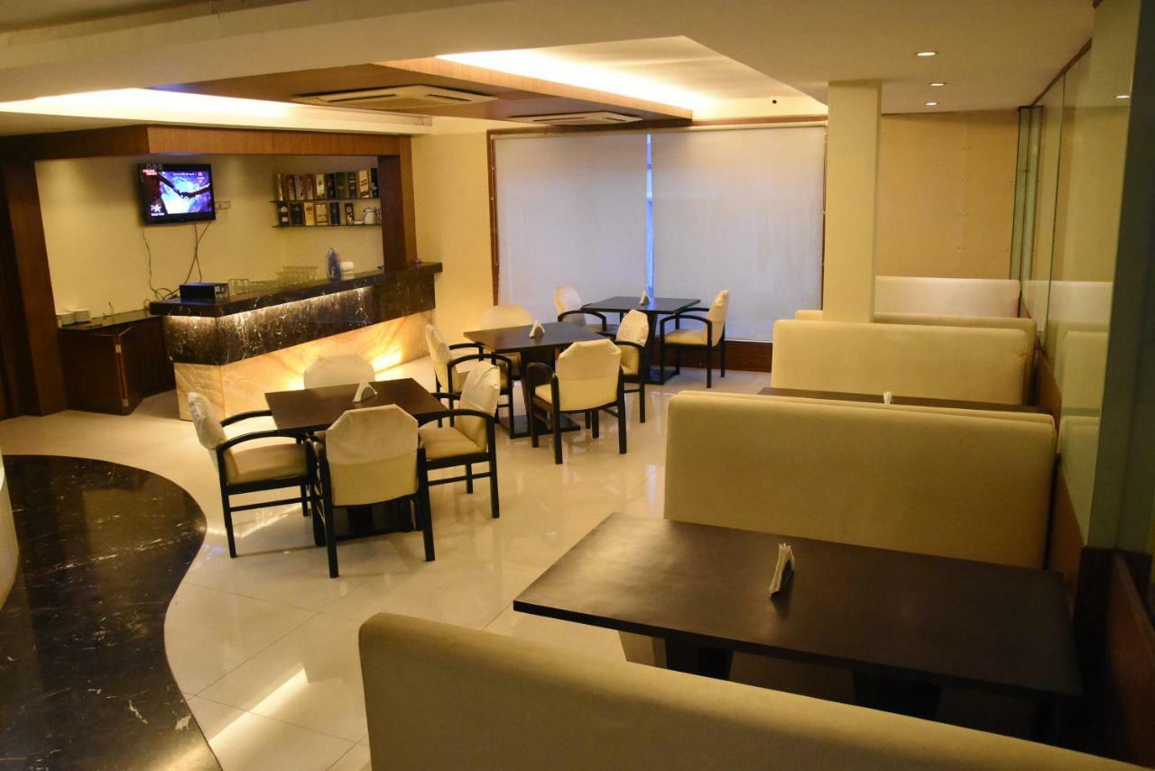 Hotel Landmark รัตนากีรี ภายนอก รูปภาพ